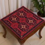 رومیزی مربعی طرح نازفر